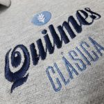 Chomba Gris Melange Bordada Bordado Corazon Frente Zoom Quilmes